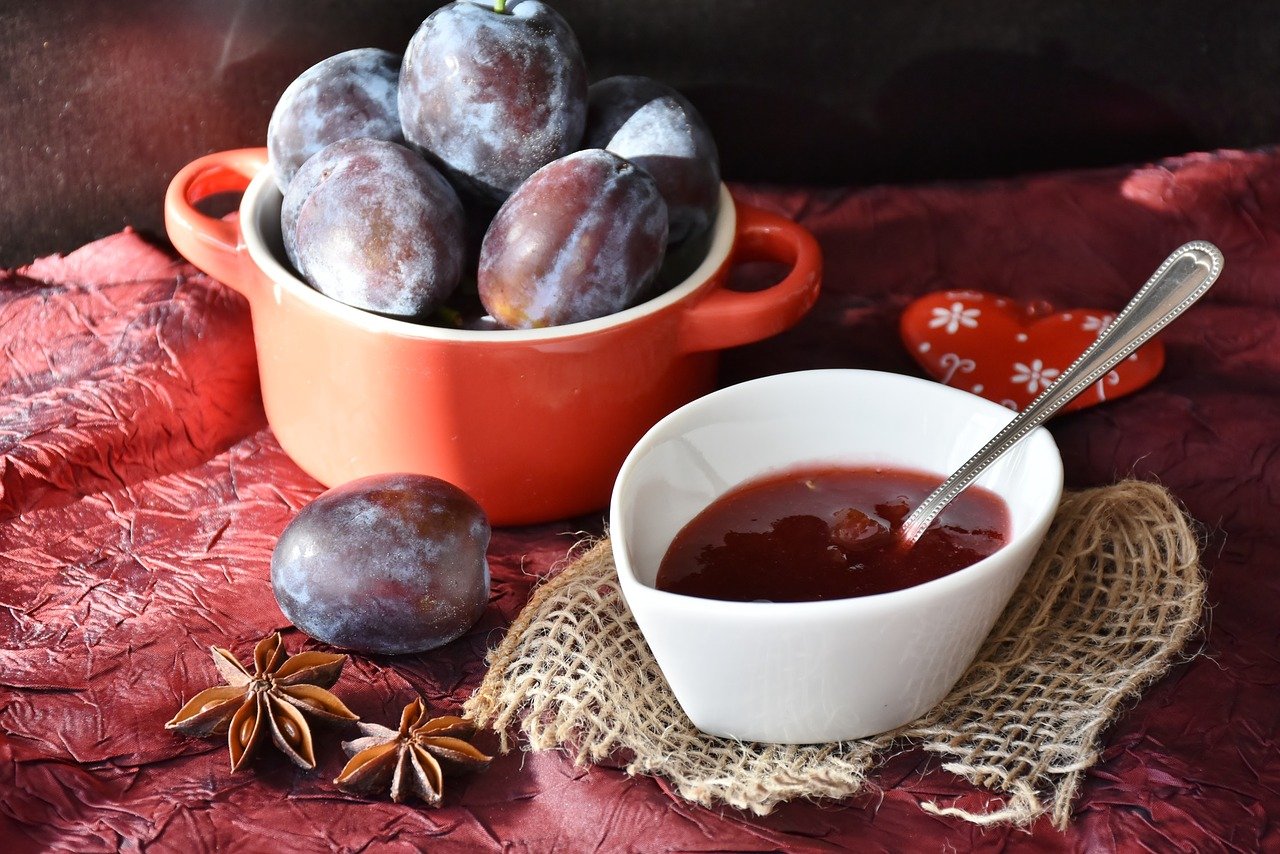 Easy to make plum jam recipe mary berry step by step method