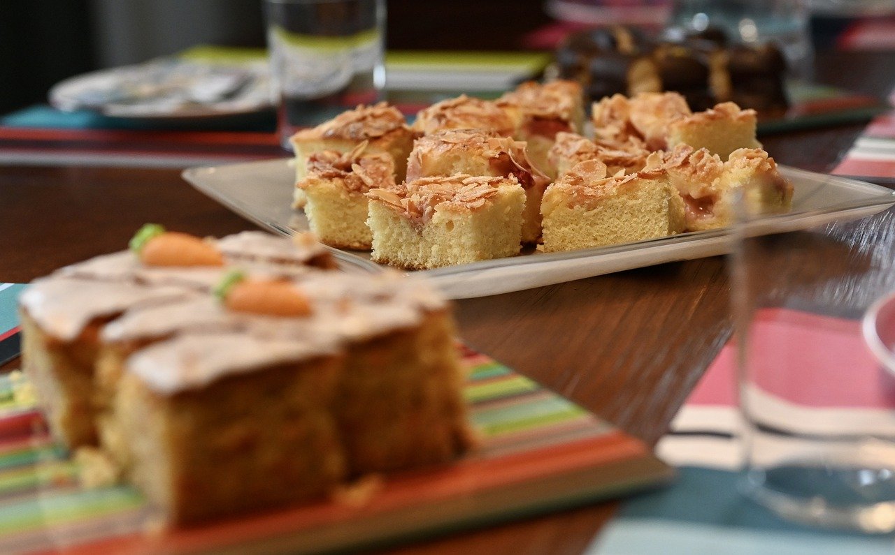 mary berry apple and almond sponge