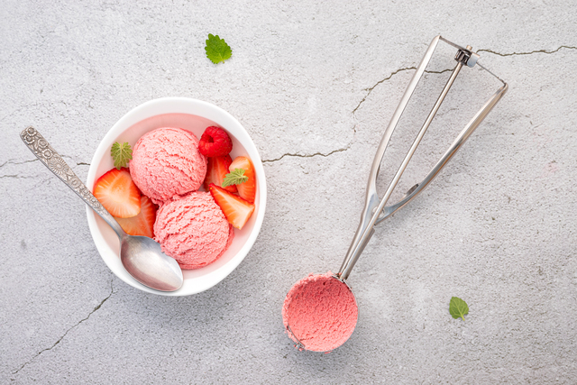 strawberry ice cream recipe mary berry
