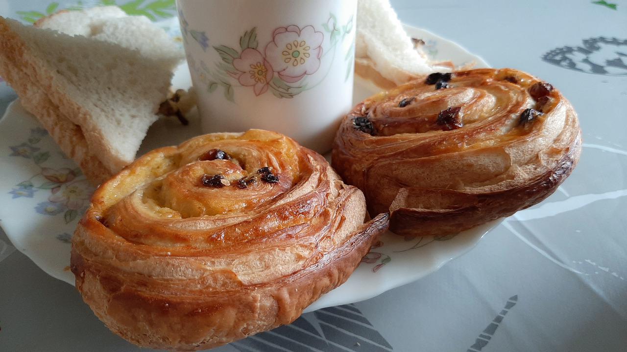 mary berry coffee buns