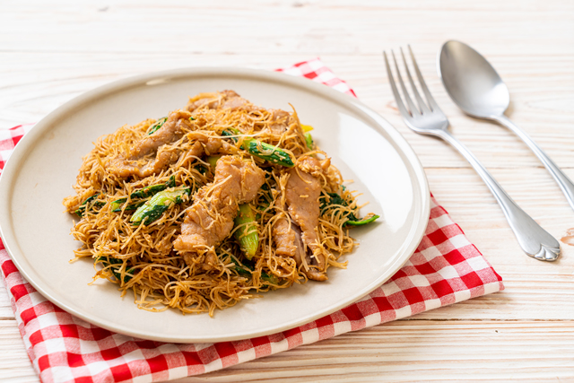 simple chicken stir fry with noodles recipe